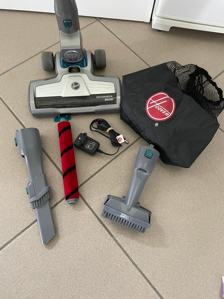 Hoover ACCU STOFZUIGER FREE-700, Electroménager, Aspirateurs, Station de charge, Réservoir, Aspirateur balai, Autres marques