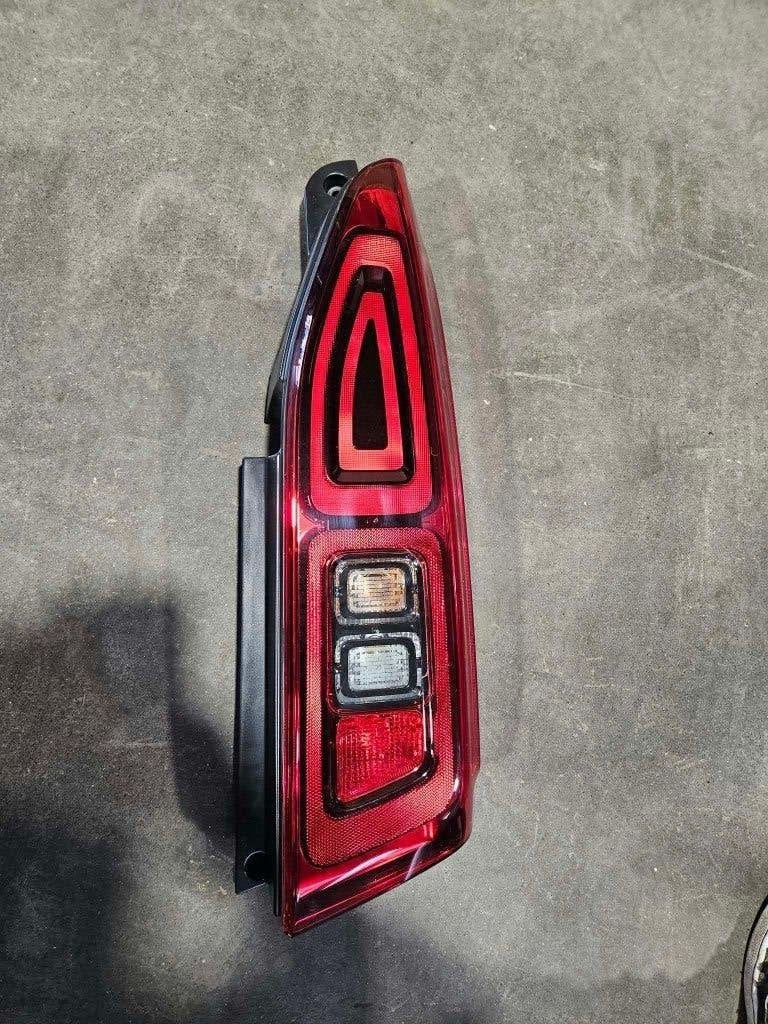 feu arrière Citroen Berlingo, Enlèvement, Neuf, Arrière, Citroën