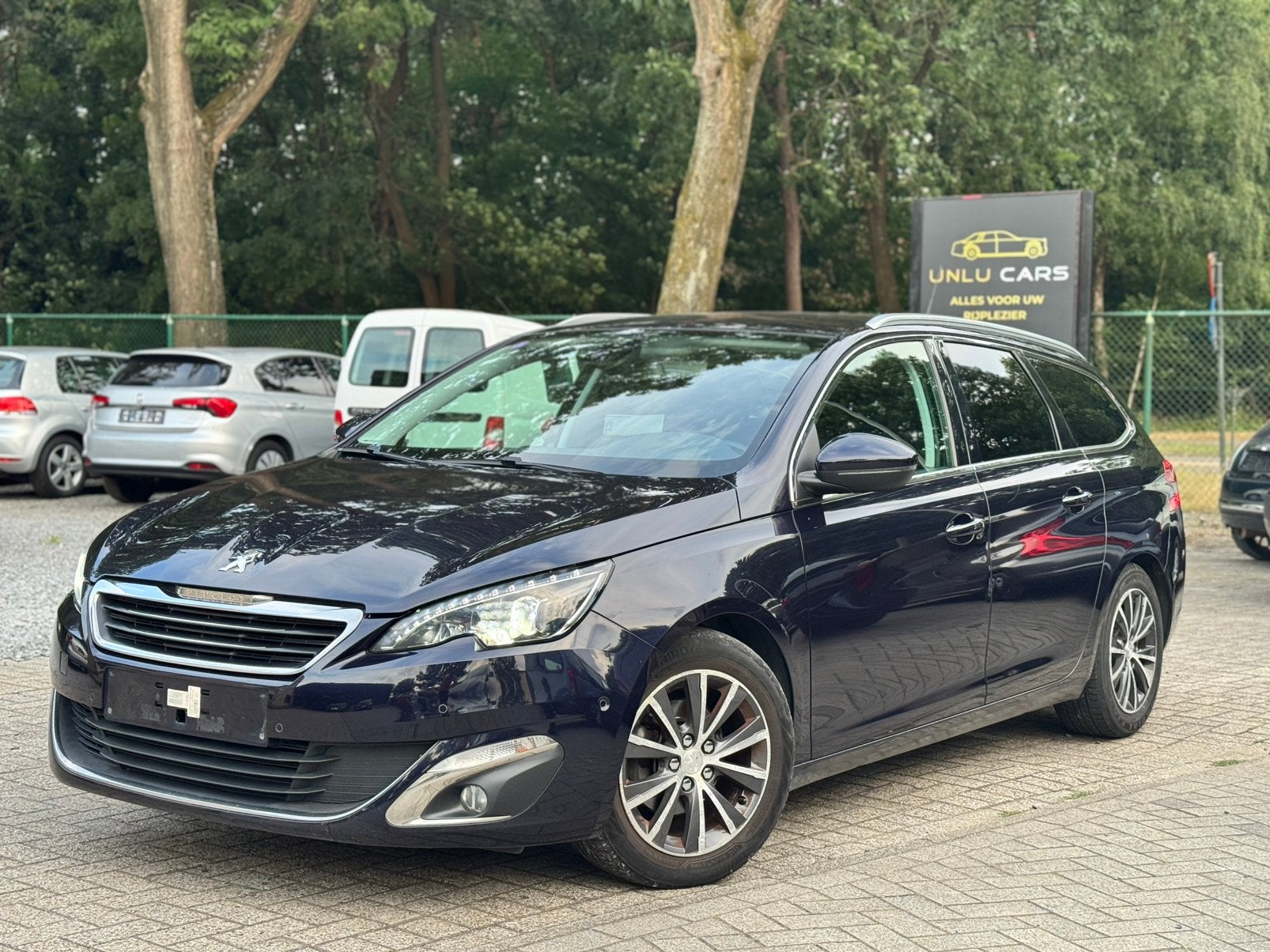 PEUGEOT 308 2014 1.2 BENZINE EURO6B, Auto's, Peugeot, Stof, Zwart, 5 deurs, Onderhoudsboekje