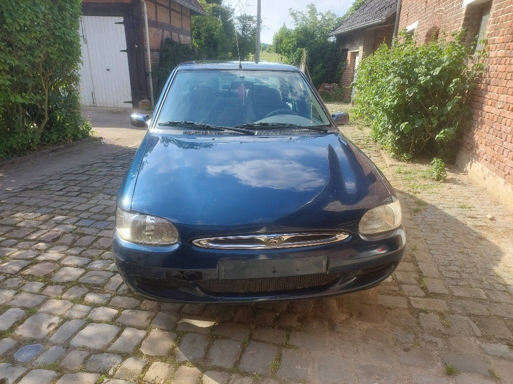 FORD ESCORT GHIA 1996 OLDTIMER, Auto's, Ford, Particulier, Escort, Elektrische ramen, Benzine, Break, 5 deurs, Automaat, Blauw