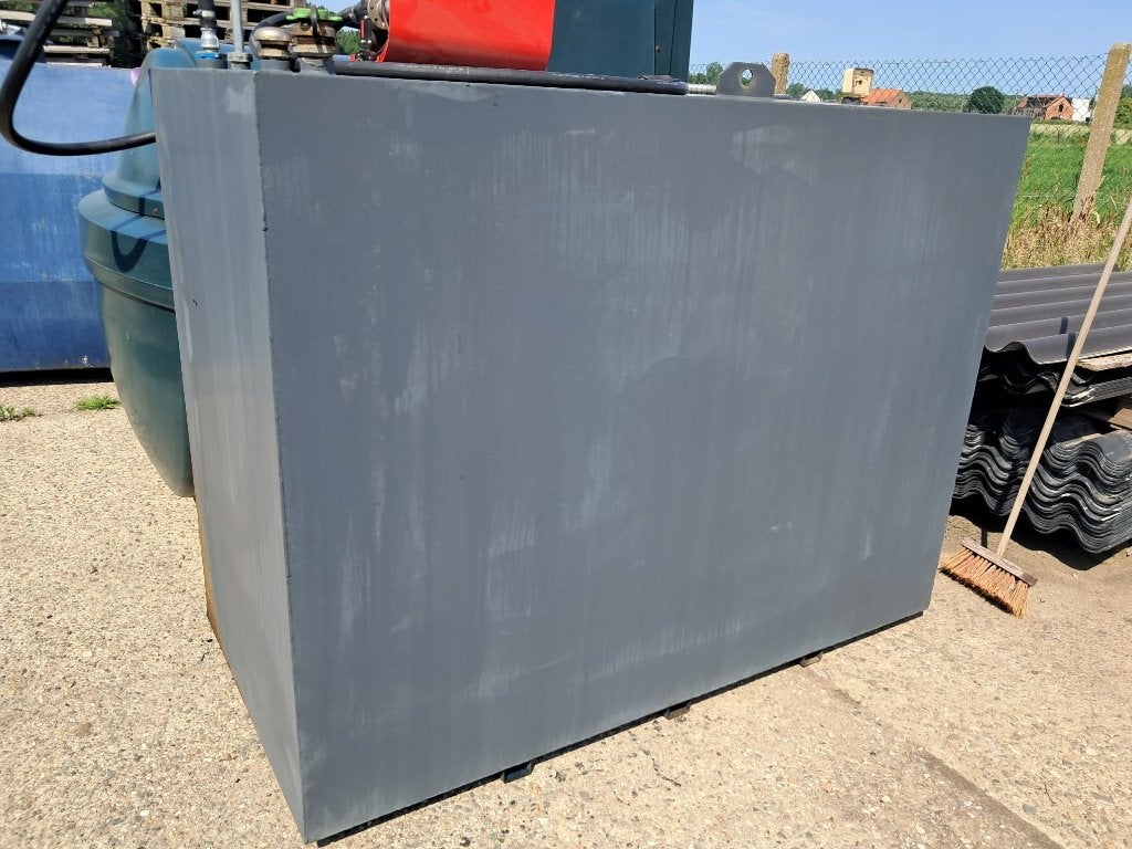 mazouttank 2800 liter dubbelwandig met pomp, Ophalen