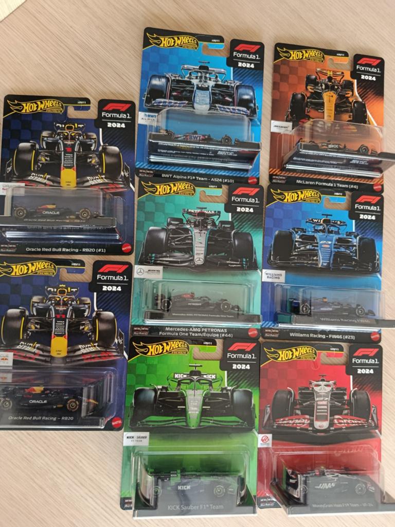 Hot Wheels formula 1 lot, Hobby en Vrije tijd, Modelauto's | Overige schalen, Ophalen of Verzenden