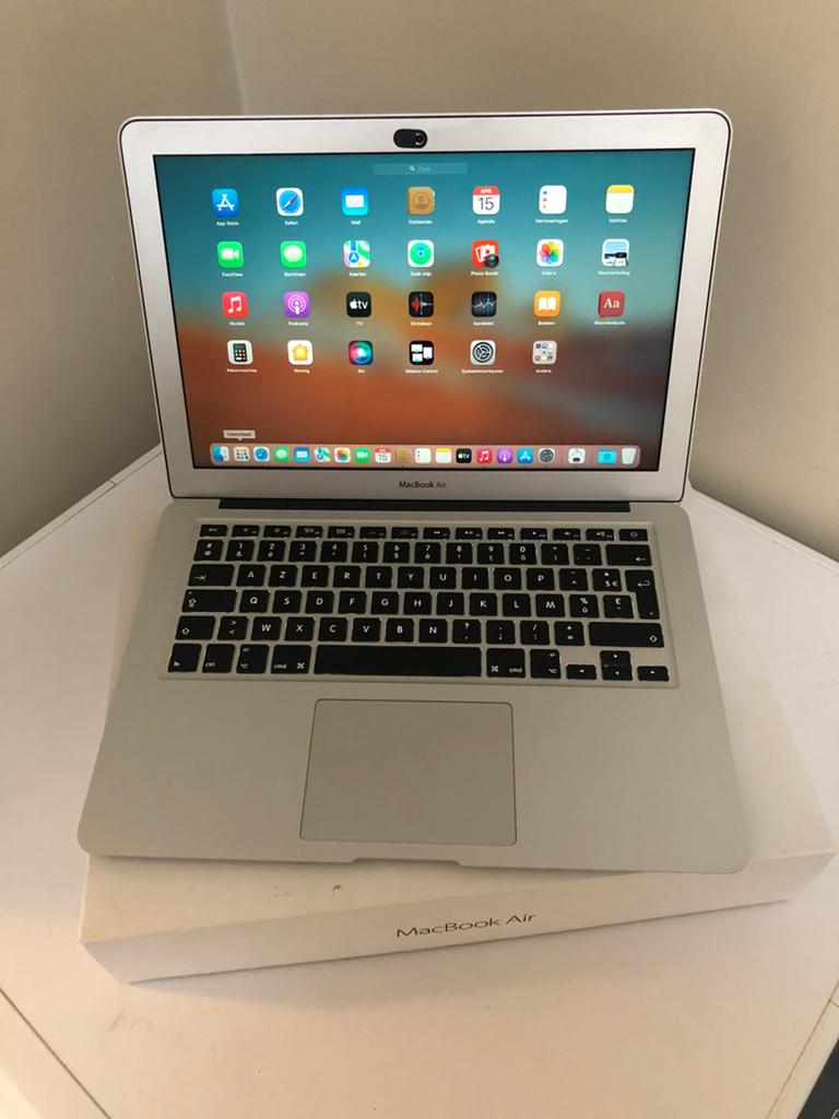 Apple Macbook Air 13 Inch 128GB NIEUWSTAAT, 13 inch, Minder dan 2 Ghz, Ophalen of Verzenden, Zo goed als nieuw