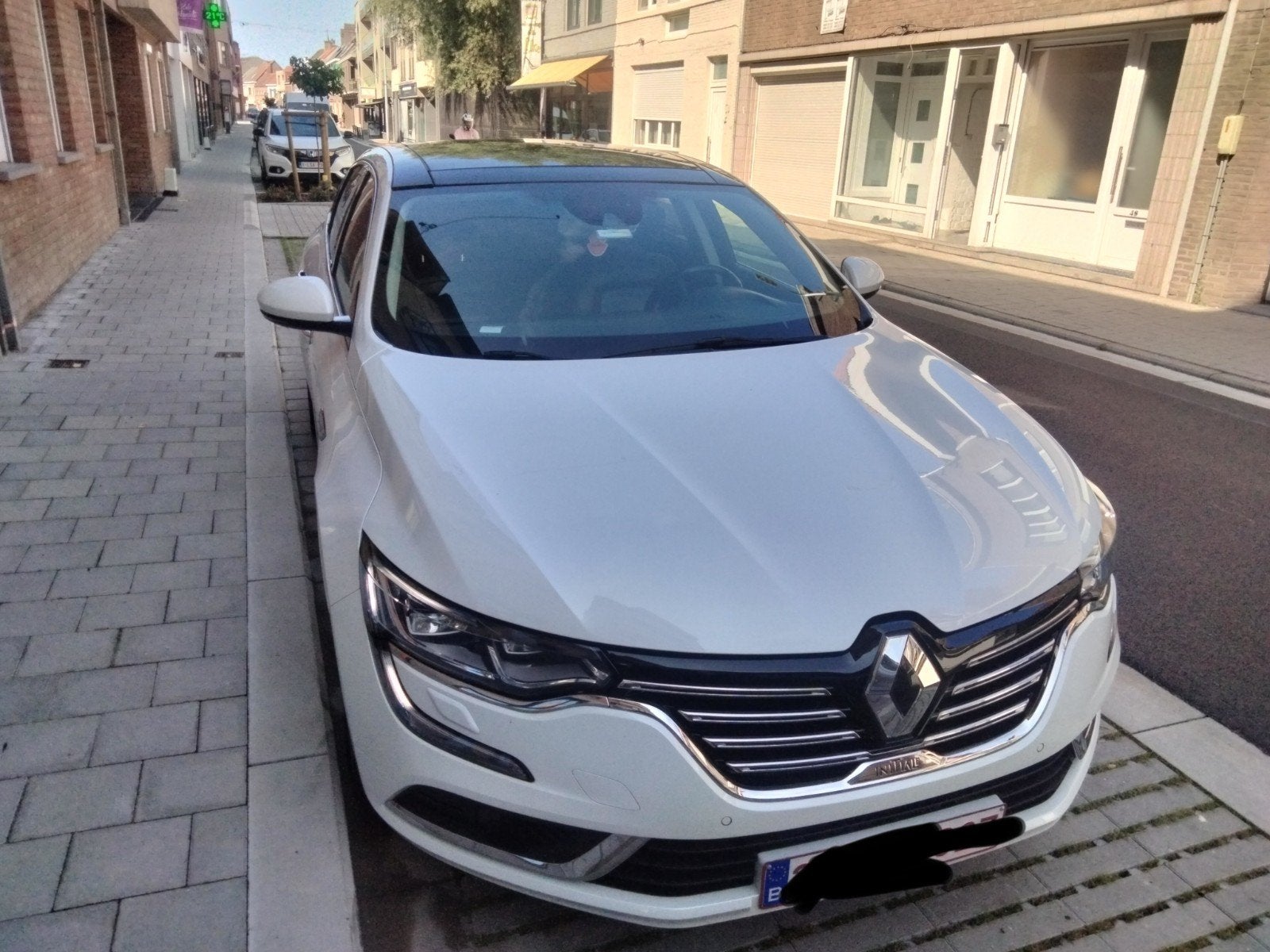 Renault talisman intiale Paris  gekeurd voor verkoop  2028, Auto's, 4 cilinders, 1600 cc, Wit, Leder