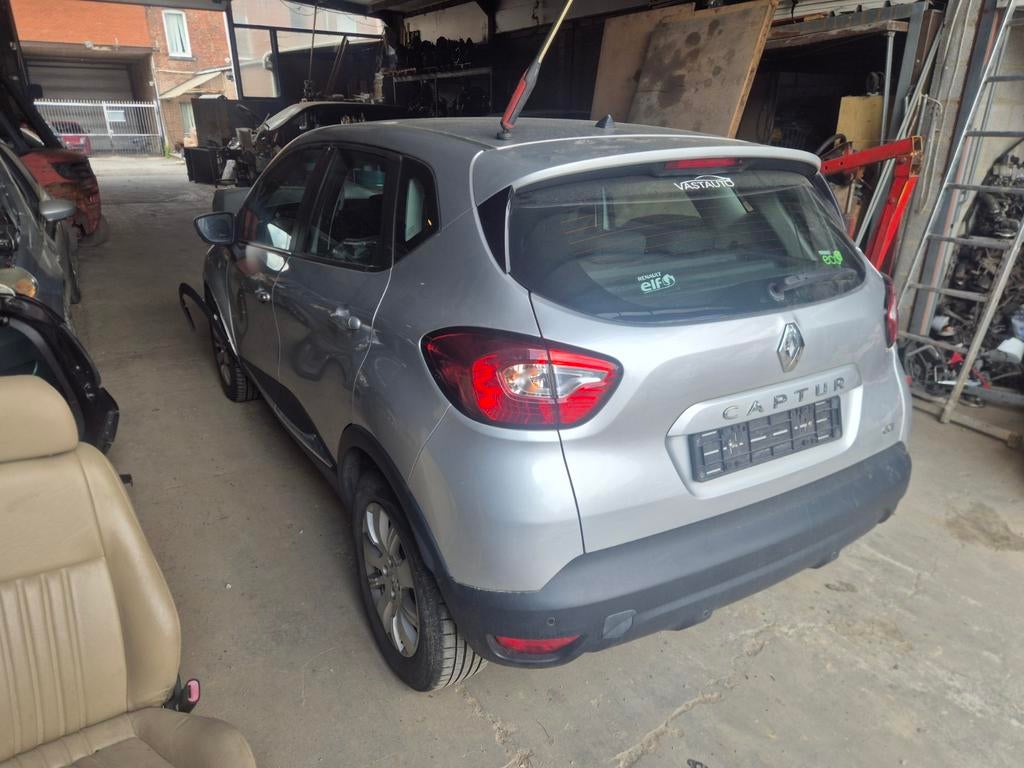 RENAULT CAPTUR ACCIDENTEE  1500 DCI PAS DECLARER, Euro 5, Achat, Entreprise, 5 portes