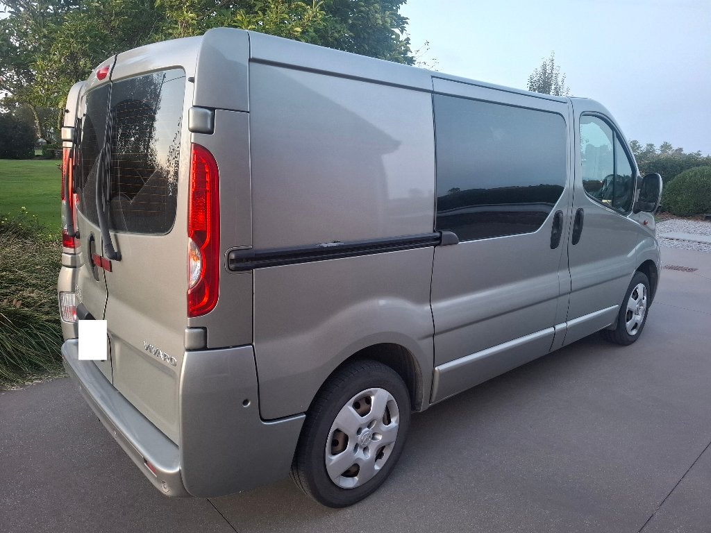 Opel Vivaro dubbele cabine, Auto's, Stof, Zwart, Overige kleuren, 5 deurs