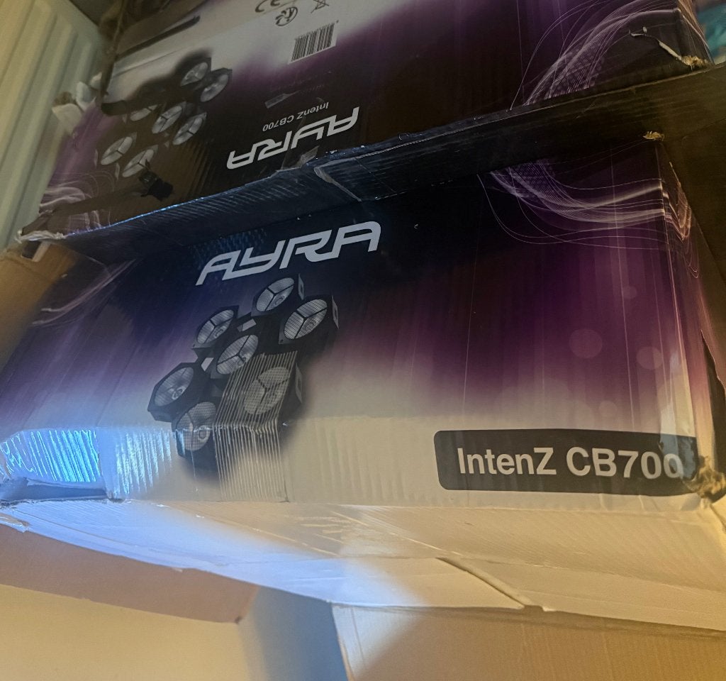 2x Ayra intenz  CB700, Musique & Instruments, Lumières & Lasers, Enlèvement, Comme neuf, Lumières