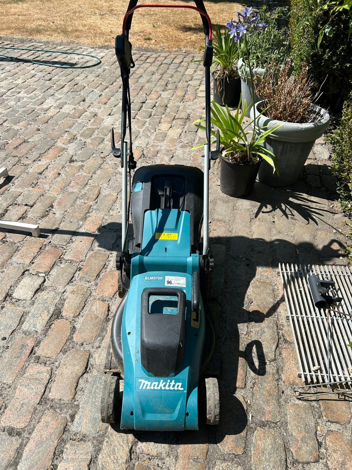 Makita ELM 3720 elektrische grasmaaier, Tuin en Terras, Ophalen, Zo goed als nieuw, Elektrische grasmaaier