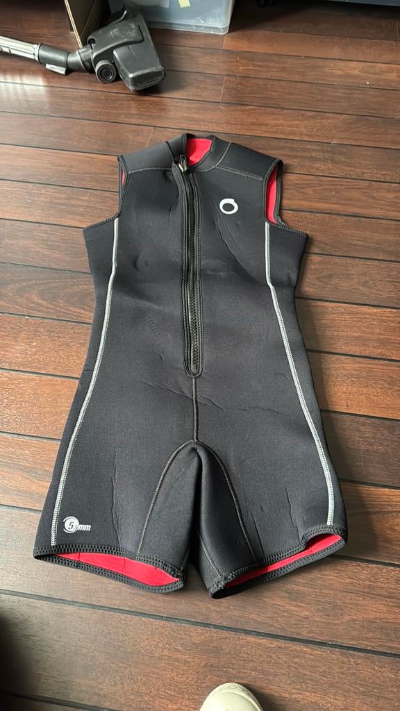 Kort duikpak 5,5mm decathlon, Enlèvement, Utilisé, Combinaison de plongée