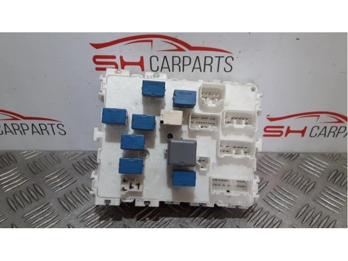 Boîte à fusibles d'un Suzuki Swift, -, Utilisé, -, Suzuki