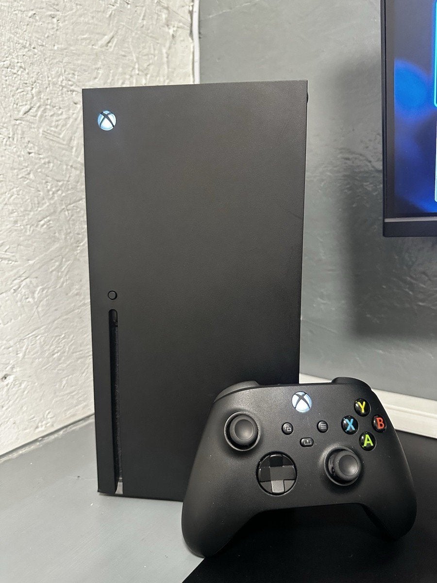 Xbox Series X + Games & Accessoires, Games en Spelcomputers, Spelcomputers | Xbox Series X en S, Zo goed als nieuw, Xbox Series X