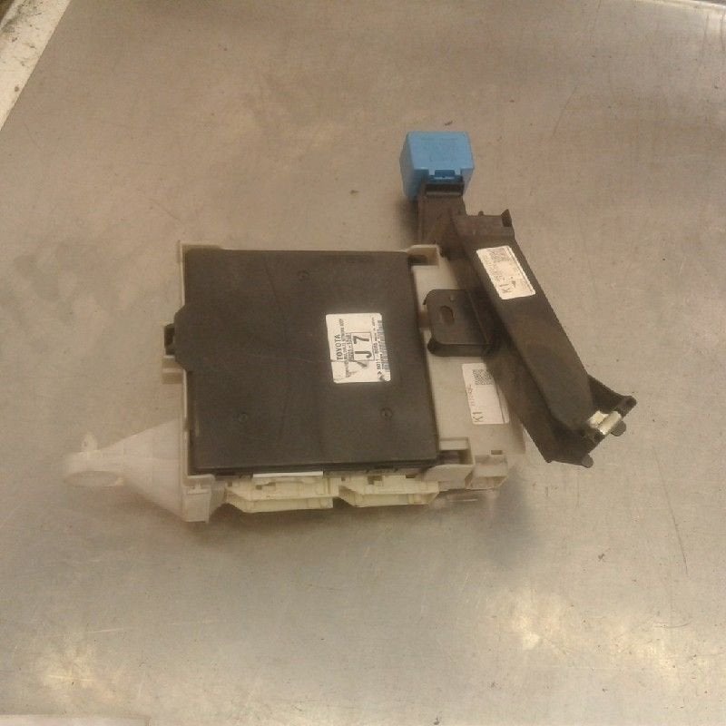 ZEKERINGKAST Toyota Auris (E15) (|8922112481|50115055|), Gebruikt, Toyota