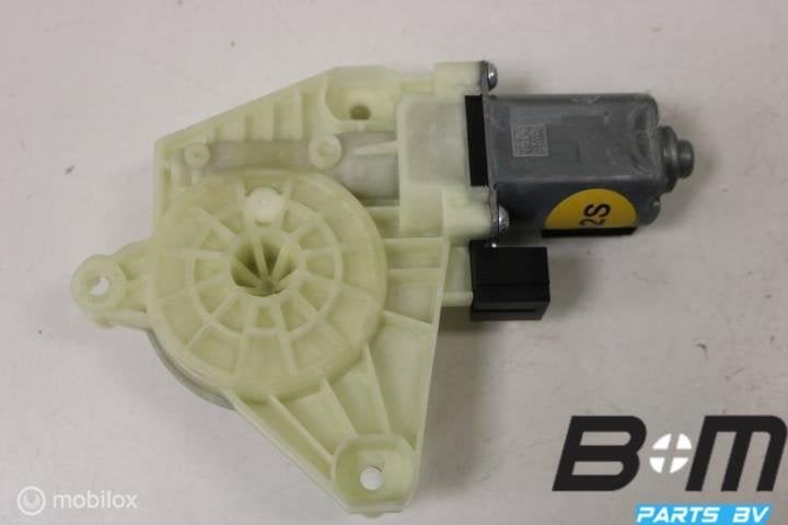 Raammotor LA (bestuurderskant) VW Passat B8 Variant, Utilisé