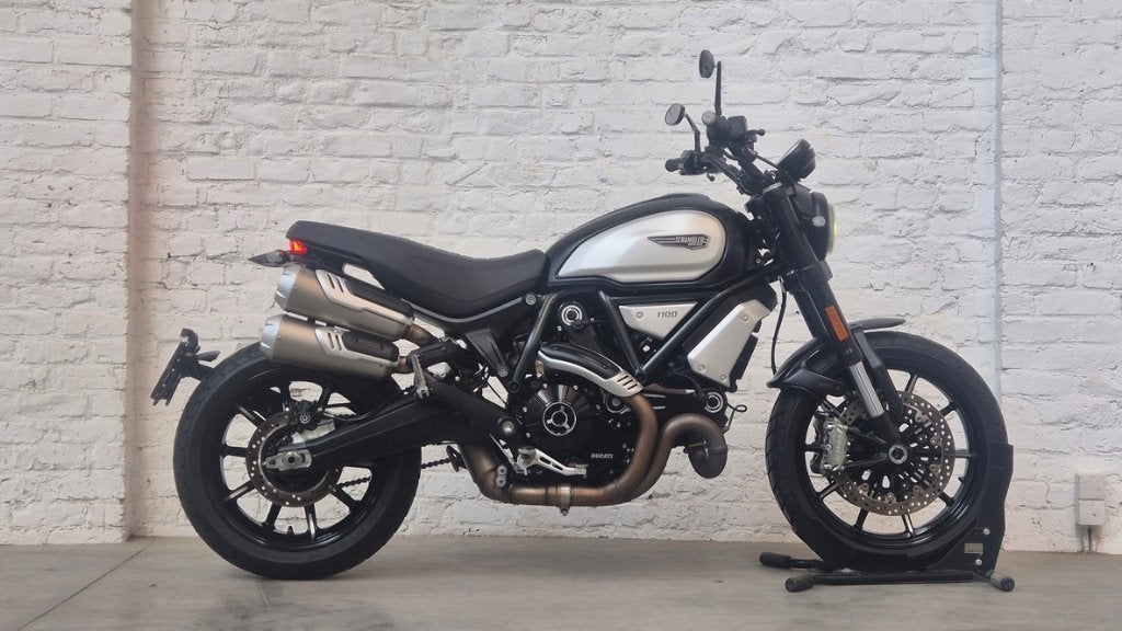 Ducati Scrambler 1100 Dark Pro 2025 300 km  @motomobilia, Motos, Permis Moto A, Entreprise, Plus de 35 kW, 2 cylindres