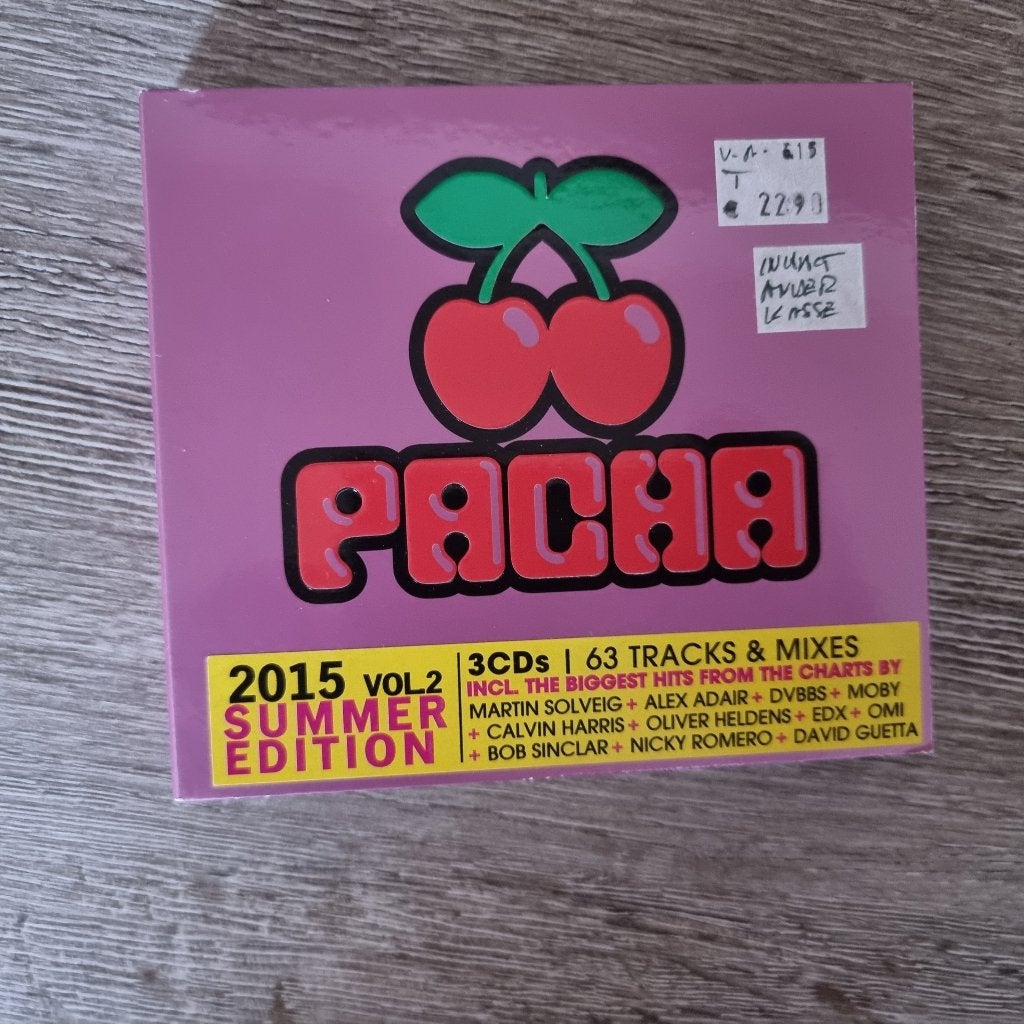 3xCD Various - Pacha 2015 Summer edition volume 2, CD & DVD, CD | Compilations, Enlèvement ou Envoi, Utilisé, Dance et House, Compilation