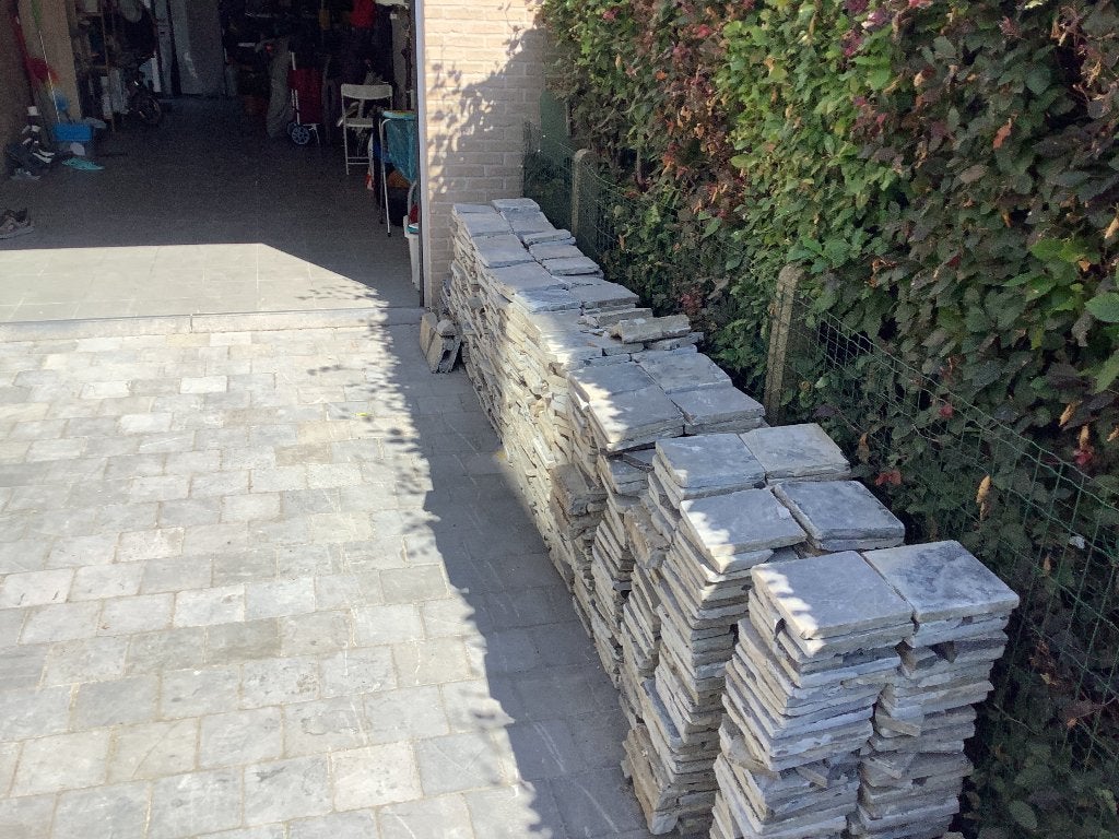 Terrastegels blauwe steen 20 x 20 cm. gratis op te halen., Enlèvement, Comme neuf