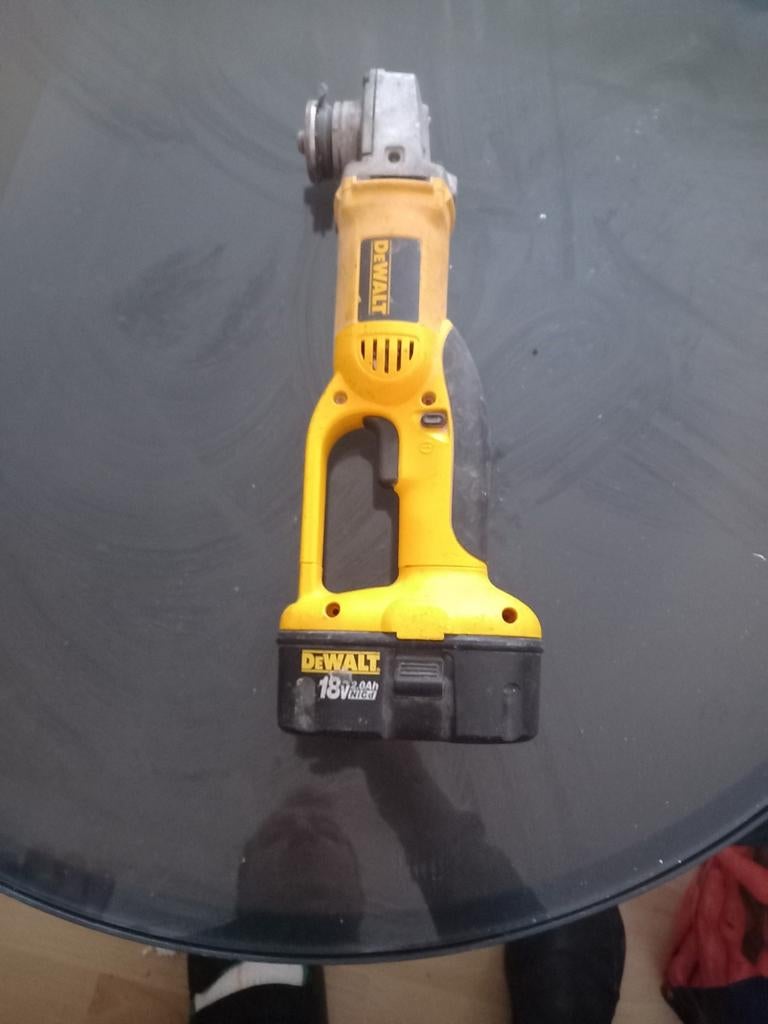 haakse slijper dewalt dc410 een batterij zonder oplader