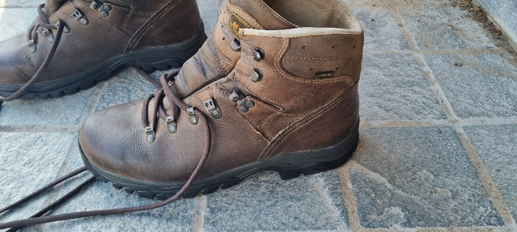 meindl wandelschoenen, type wales, Ophalen, Gebruikt, Schoenen