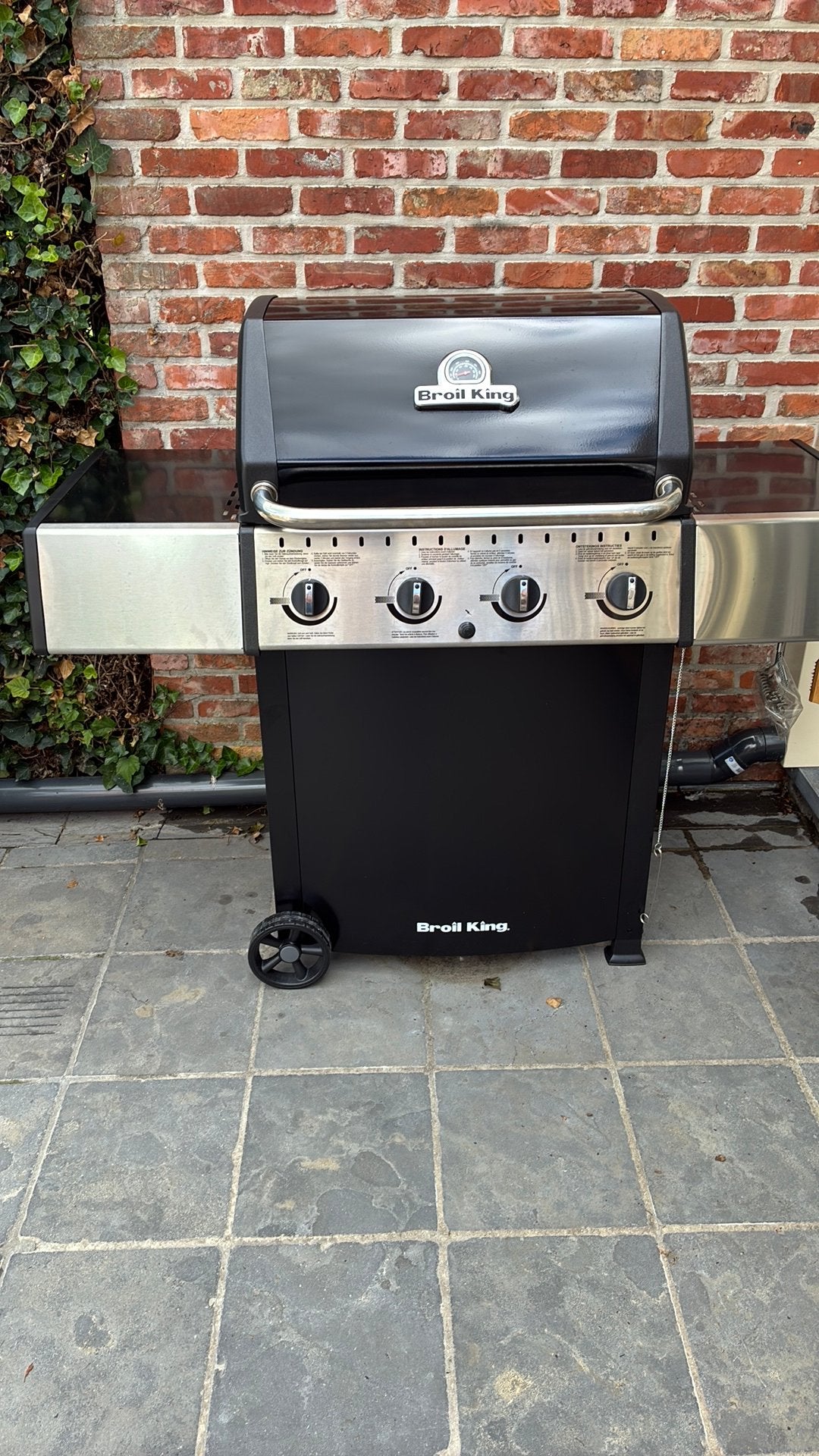 Broil king Crown 410, Enlèvement, Comme neuf