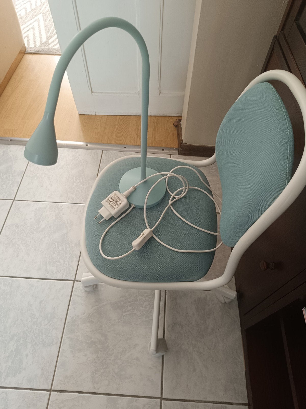Chaise enfant+Lampe Led, Enlèvement, Utilisé