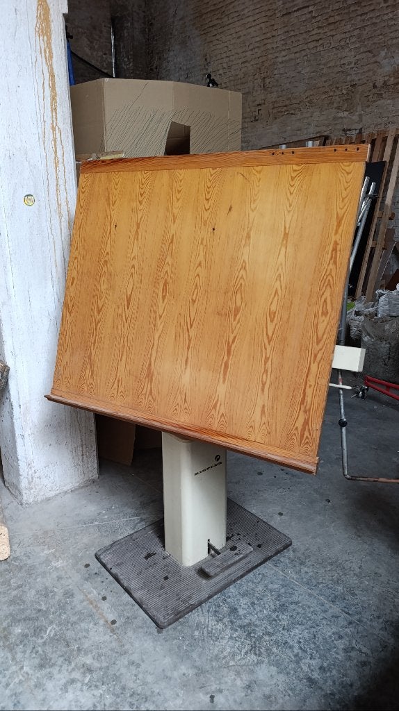 tekentafel riefler, Ophalen, Gebruikt, 130 tot 150 cm