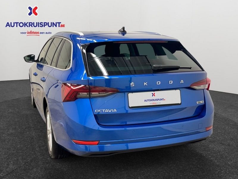 Skoda Octavia 1.0 TSI eTec DSG7 Clever (Mild Hybrid), Stof, Blauw, Parkeersensor, 5 deurs