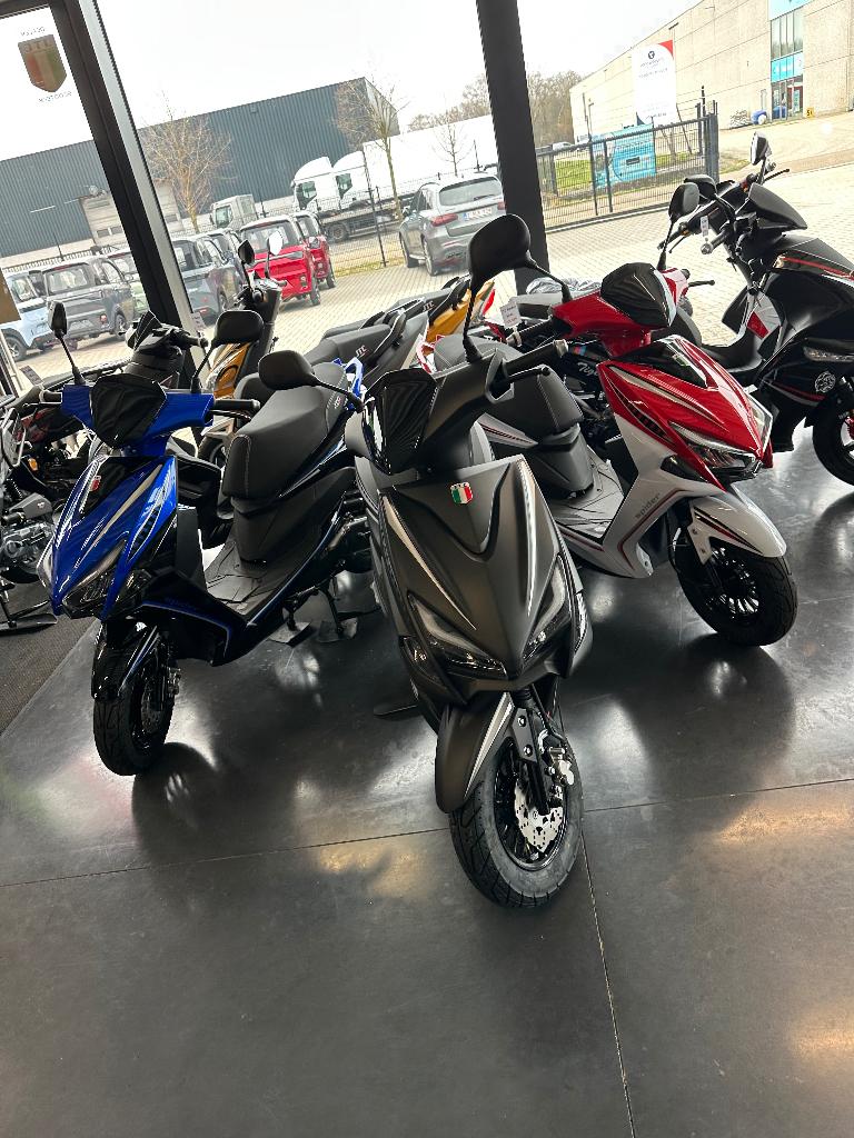 Nieuwe jTC scooters, Motoren, Sportuitlaat, JTC, Scooter, Bedrijf