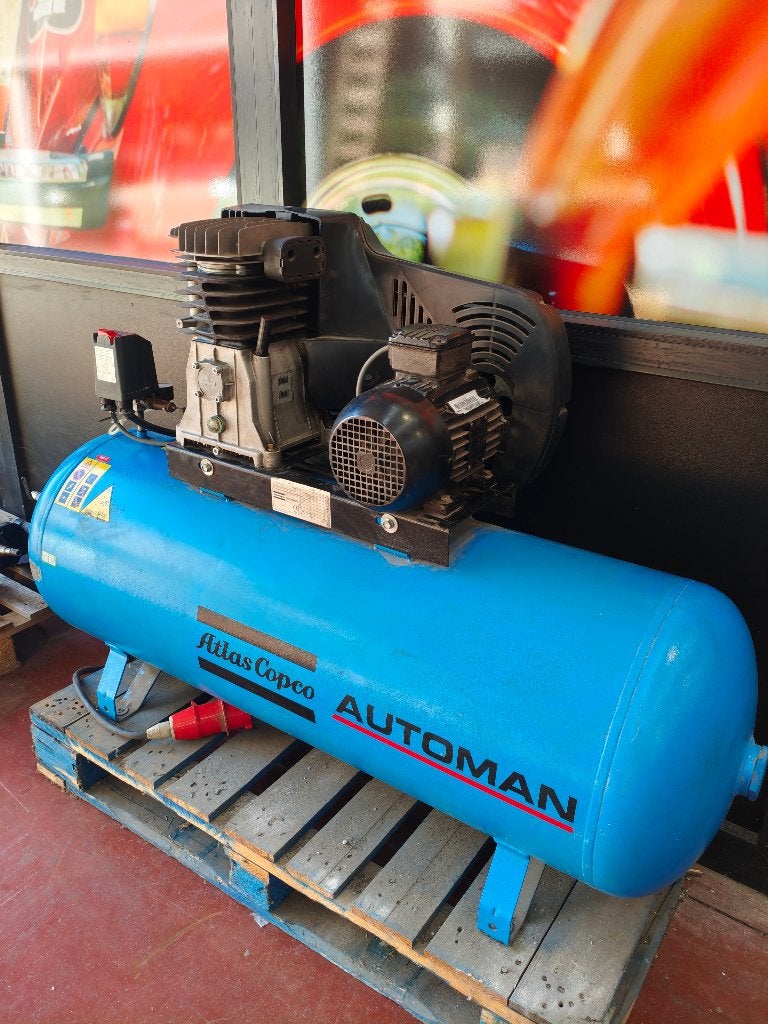 Atlas copco automan compressor 200 liter in goede staat 380V, Ophalen, Gebruikt, 400 tot 800 liter/min, 10 bar of meer