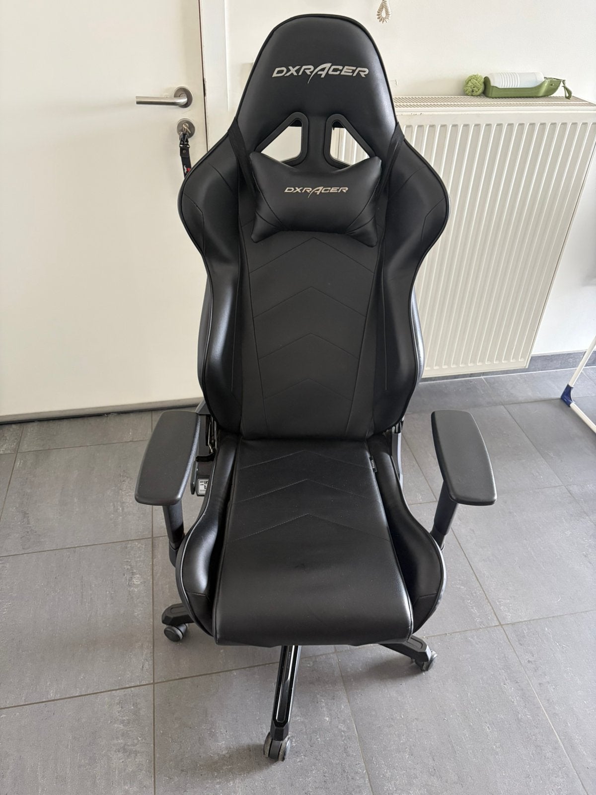 DX Racer Gaming stoel, Huis en Inrichting, Bureaustoelen, Ophalen, Zwart, Zo goed als nieuw, Gaming bureaustoel