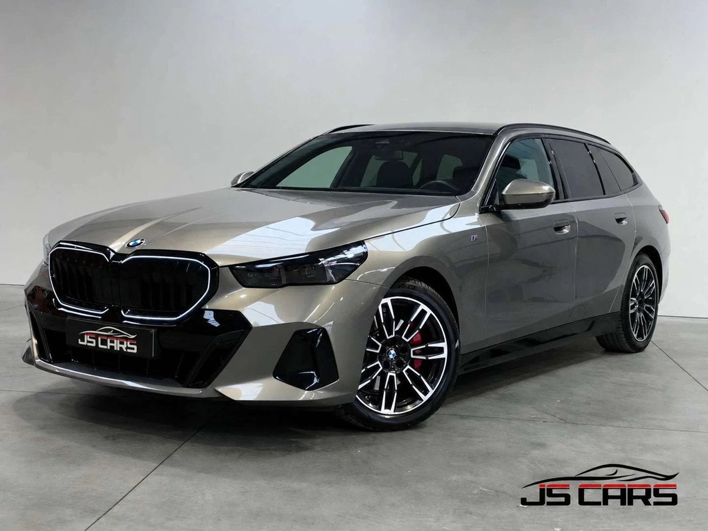 BMW 5 Serie 520 dA Touring MHEV FULL PACKM-1ERPRO-COCKPIT-CA, Auto's, Automaat, Zwart, 4 cilinders, Beige