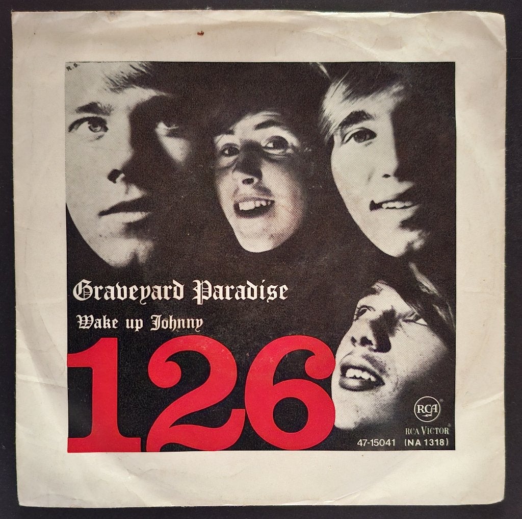 126  -  GRAVEYARD PARADISE, Ophalen of Verzenden, Gebruikt, 7 inch, Overige typen