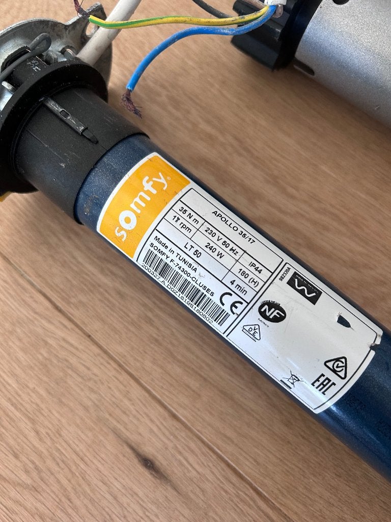 Elektrische motor voor rolluik, Doe-het-zelf en Bouw, Ophalen, Gebruikt, Minder dan 100 cm, Minder dan 100 cm