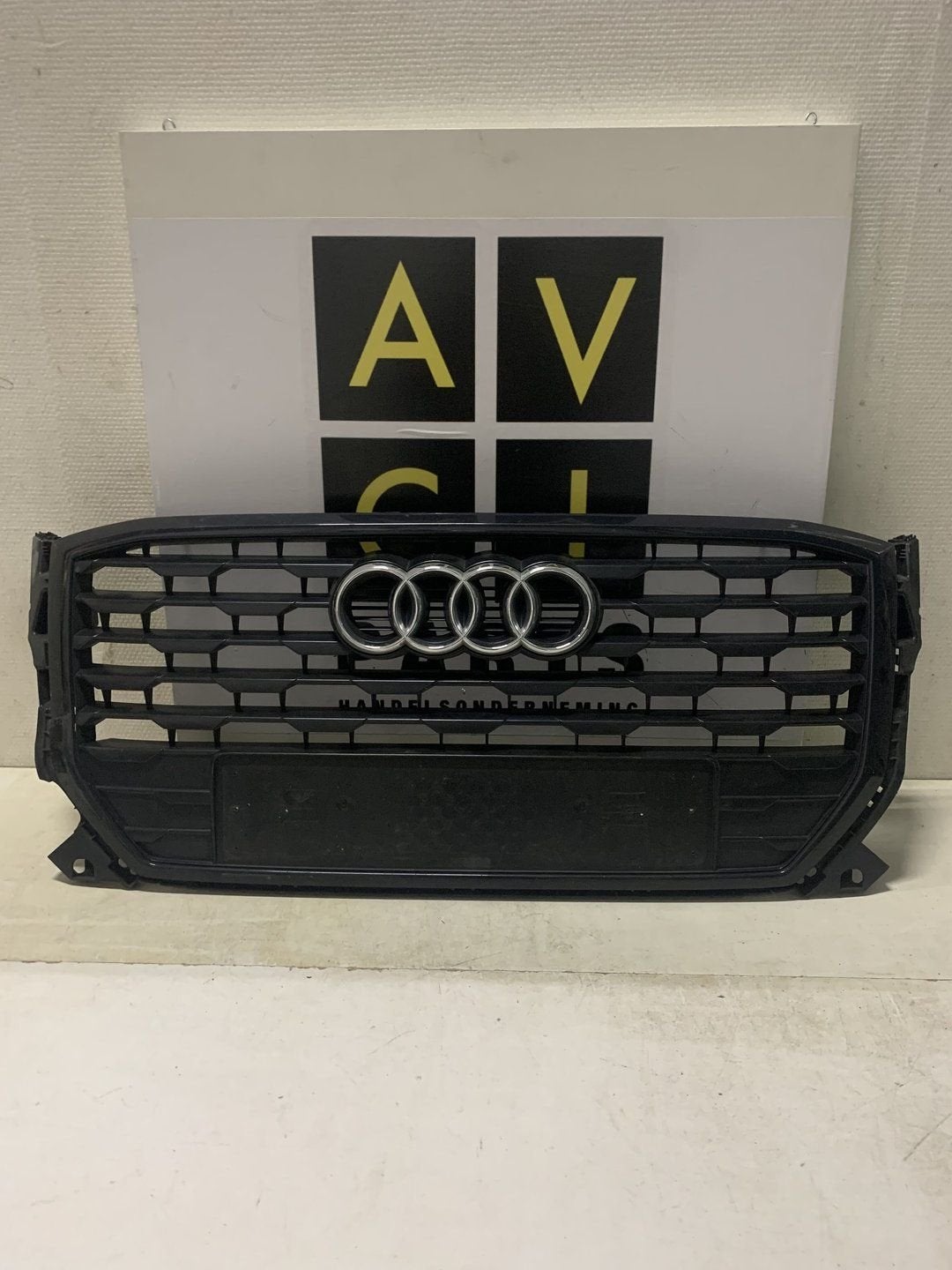 AUDI Q2 81A grille grill origineel 81A807651, Autos : Pièces & Accessoires, -, Audi, Utilisé, -