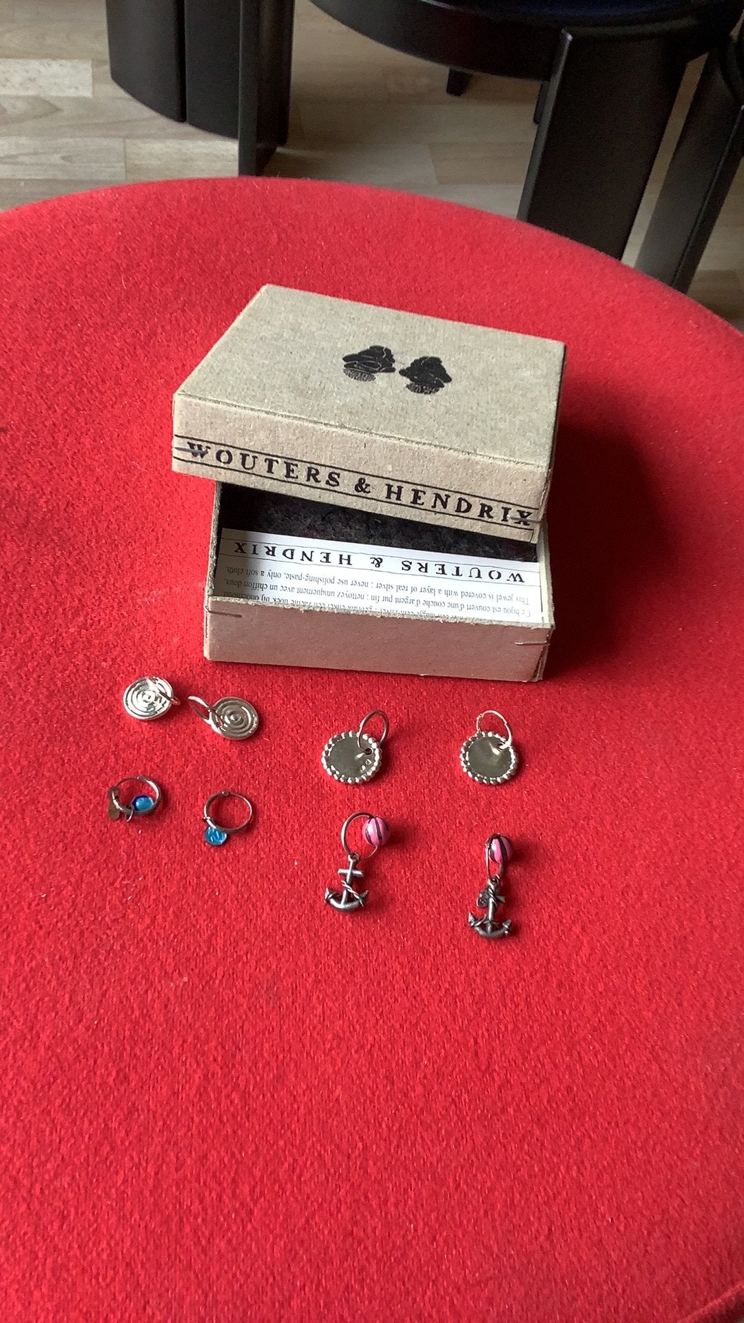4 paar oorbellen uit de 1e collectie van Wouters & Hendrix, Handtassen en Accessoires, Ophalen of Verzenden, Zo goed als nieuw