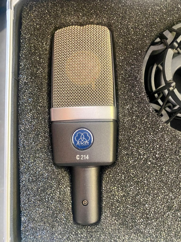 AKG - C214, Musique & Instruments, Enlèvement ou Envoi, Comme neuf, Micro studio