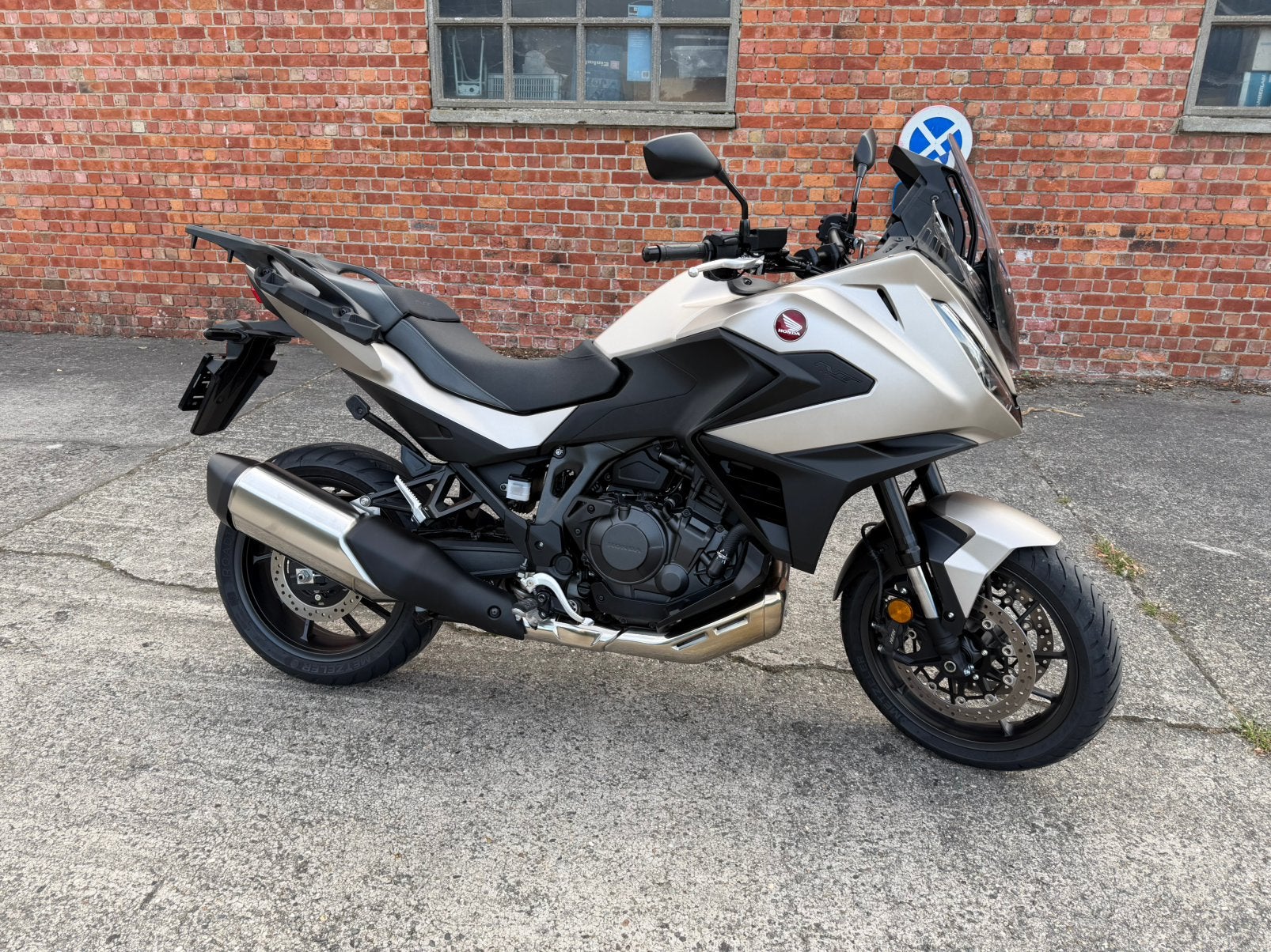 Dernier modèle Nt1100, Motos, Particulier, ABS
