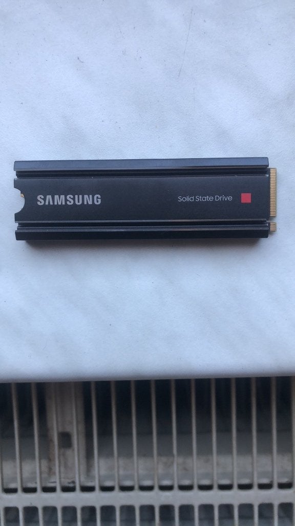 Samsung SSD 1TO 980 Pro comme neuf très peu utilisé sur PS5, Informatique & Logiciels, Enlèvement, Comme neuf, SSD