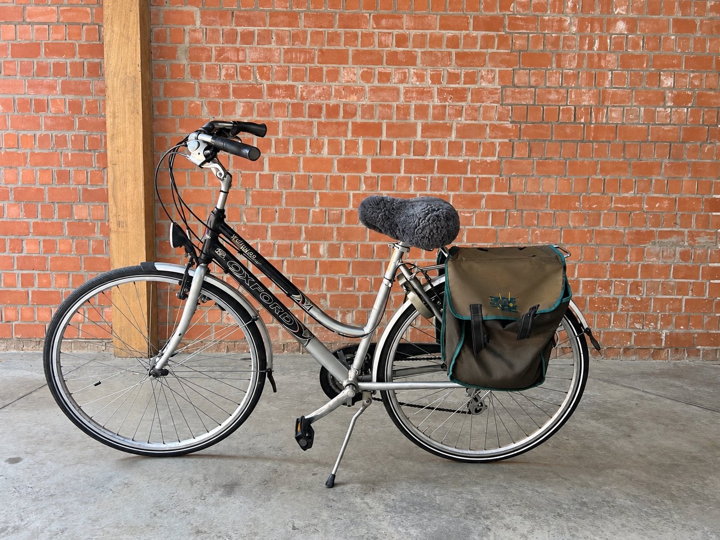 Oxford Wellington Trekking City fiets – Shimano Acera -grijs, Ophalen, Zo goed als nieuw, Versnellingen