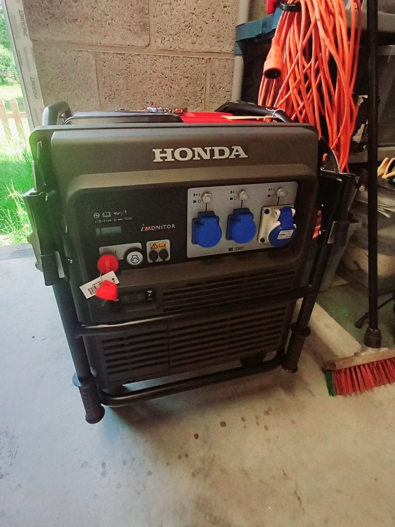 Générateur onduleur Honda EU 70is 7000W,utilisé seulement 8h, Enlèvement, Neuf, Essence, Démarrage électrique