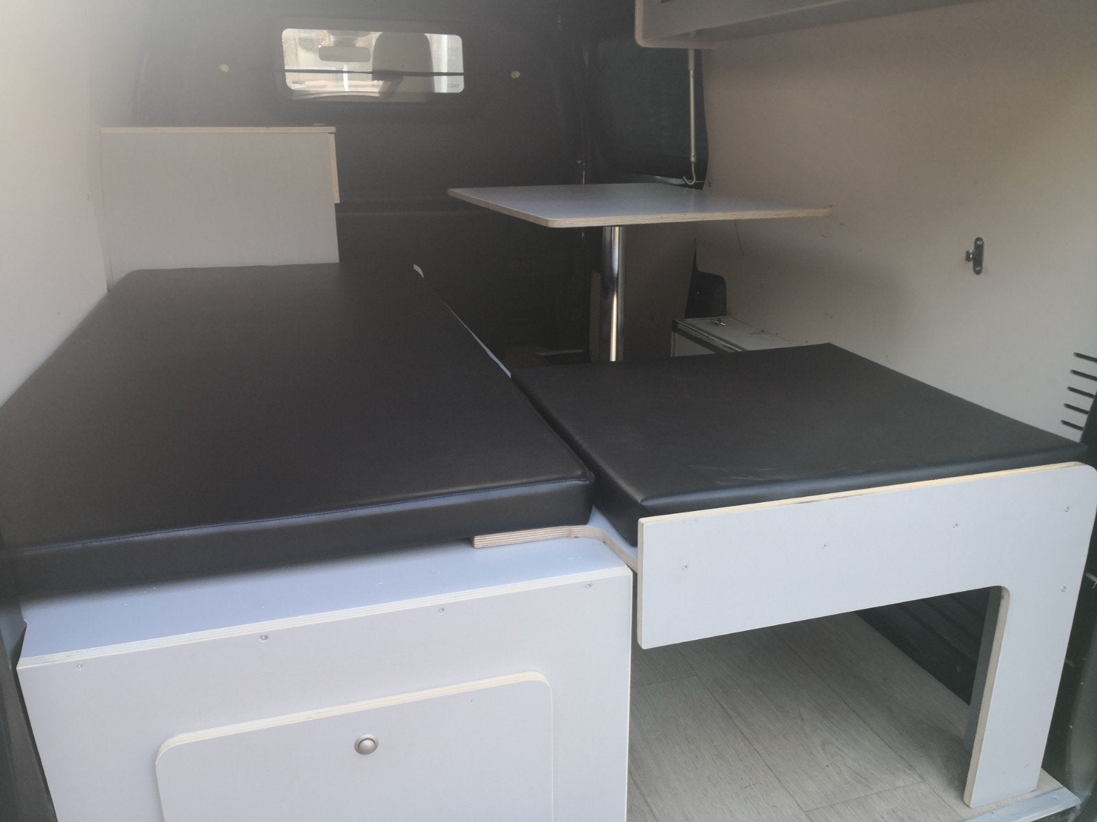 Lit peigne et aménagements pour van, Caravanes & Camping, Tentes, Enlèvement, Comme neuf, Jusqu'à 2