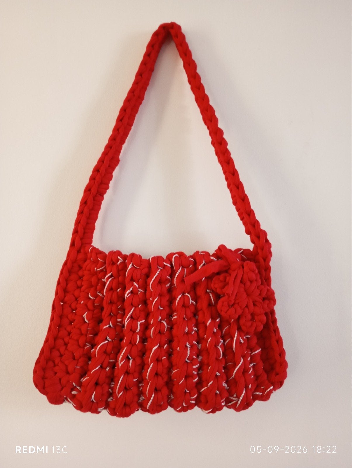 Sac bandoulière rouge crocheté neuf, Enlèvement, Neuf