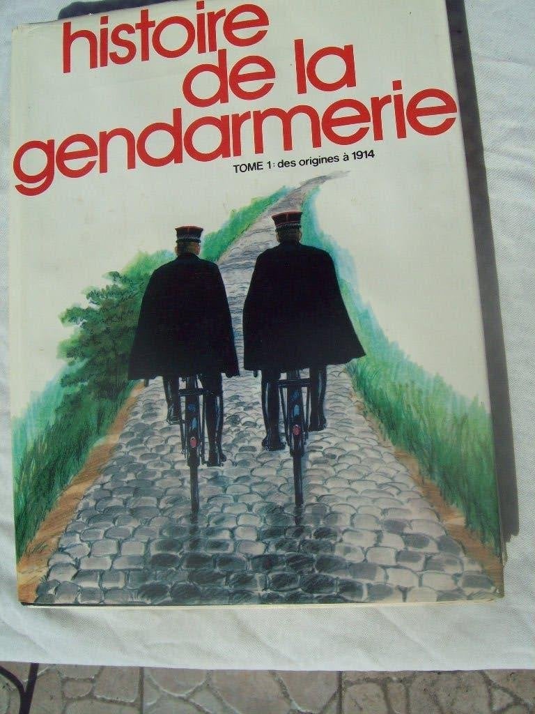 livre gendarmerie, Verzamelen, Militaria | Algemeen, Ophalen of Verzenden, Rijkswacht, Boek of Tijdschrift