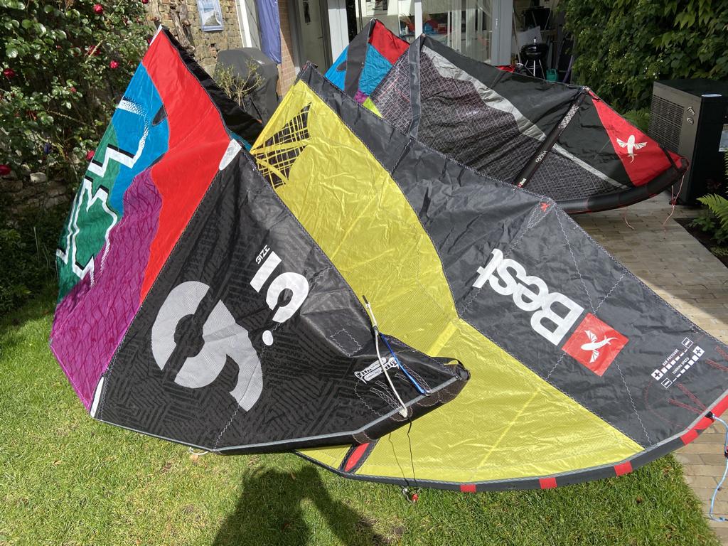 Best Kahoona kites 7.5 en 9.5 + bar en board, Watersport en Boten, Ophalen, Gebruikt, Kitesurf-set, Twintip