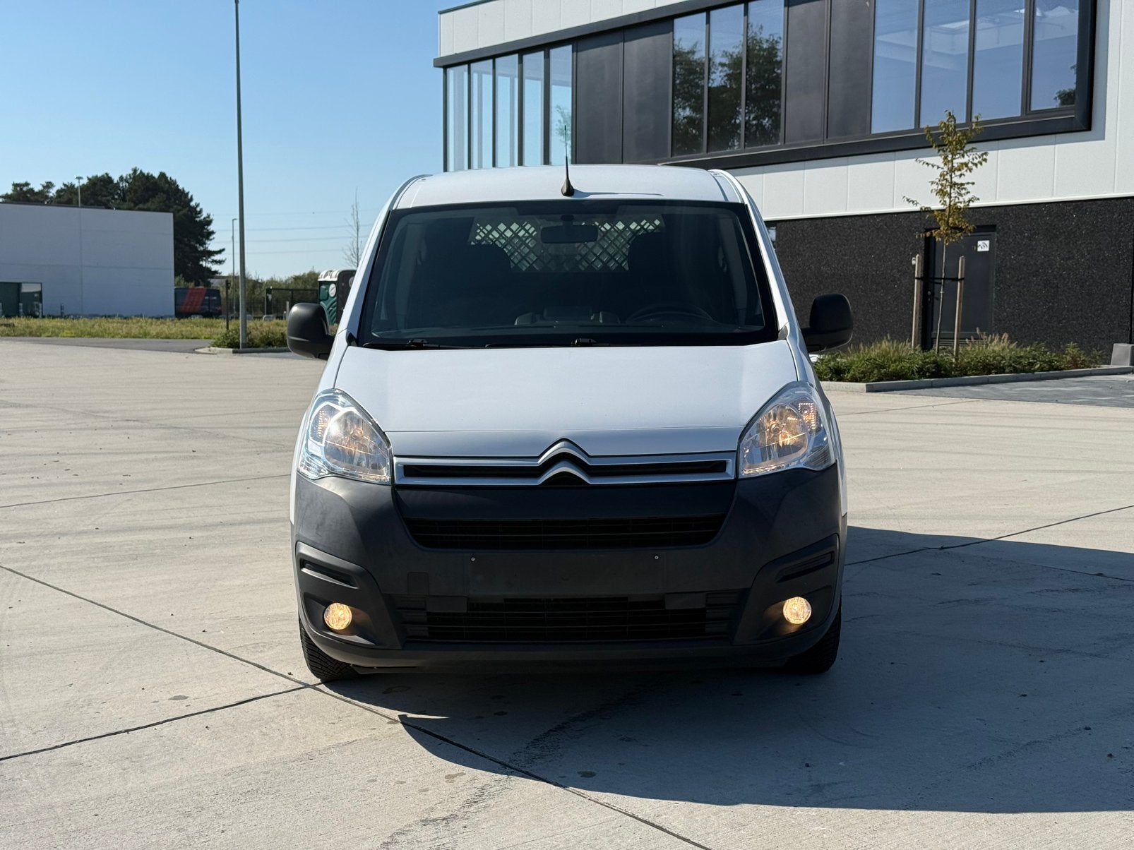 Citroen Berlingo - 1.6 BlueHDi Comfort - TVA, Essai à domicile, Euro 6, Entreprise, 2 places