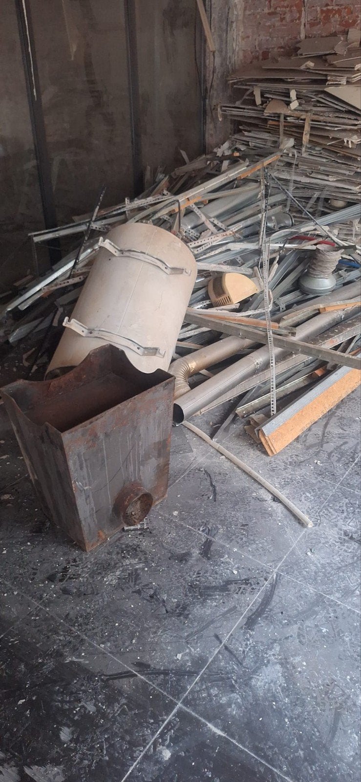 ophaling oud ijzer oude metalen en autowrakken 0483 31 56 55, Ophalen