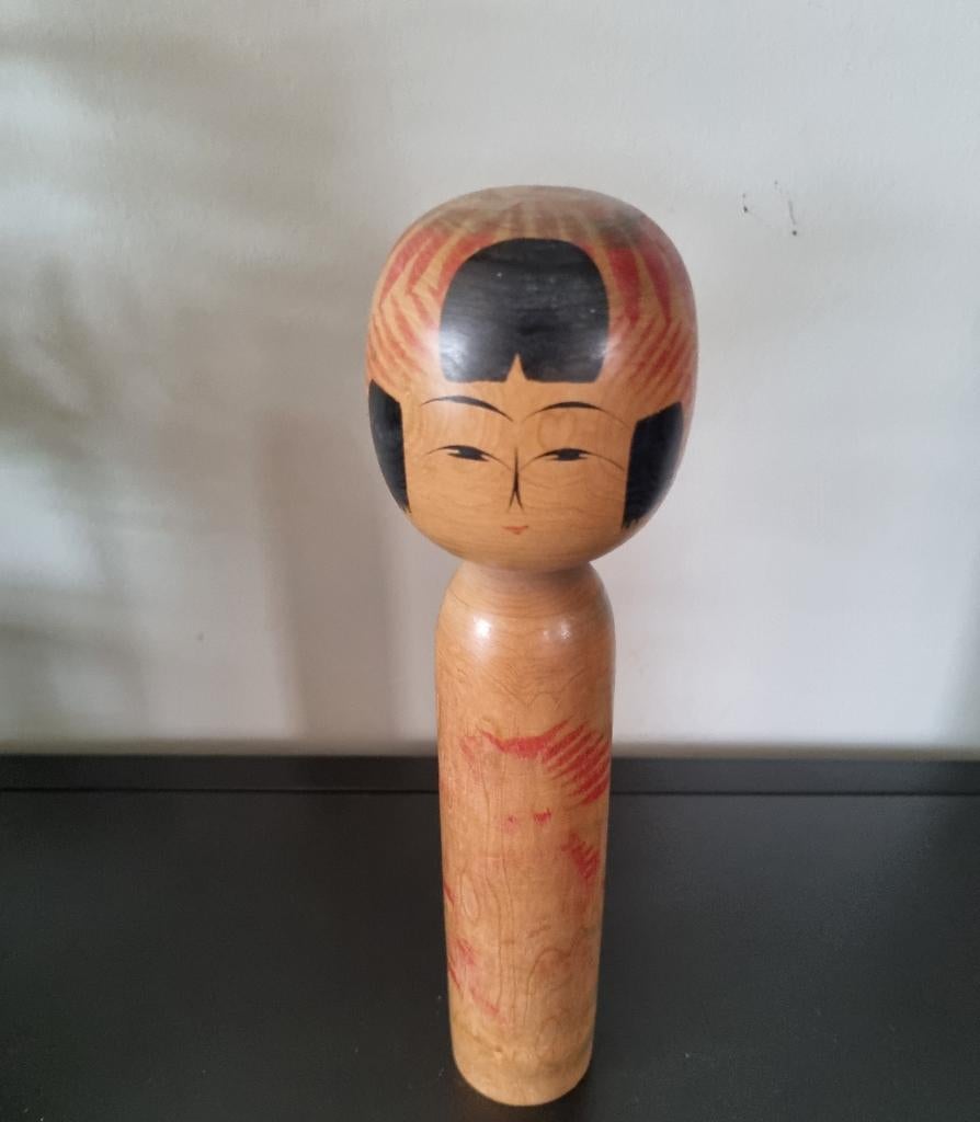 Togatta Kokeshi vintage de Kazuo Sato (1936—), Envoi