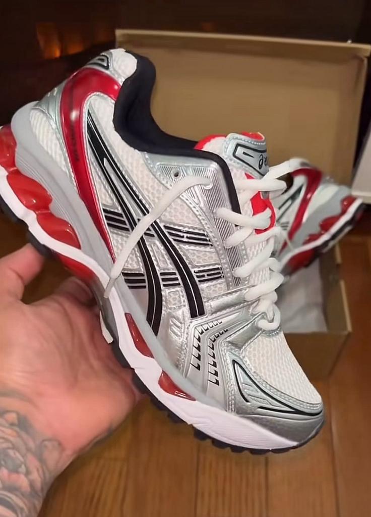 Asics, Sport en Fitness, Volleybal, Ophalen of Verzenden, Zo goed als nieuw