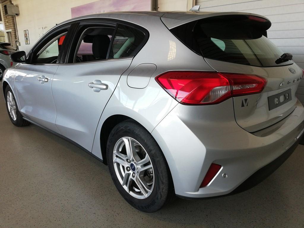 Ford Focus EcoBoost Connected - NAVI - PARKEERSENSOREN V +A, Auto's, Ford, 100 pk, Bedrijf, 5 deurs, Zilver of Grijs