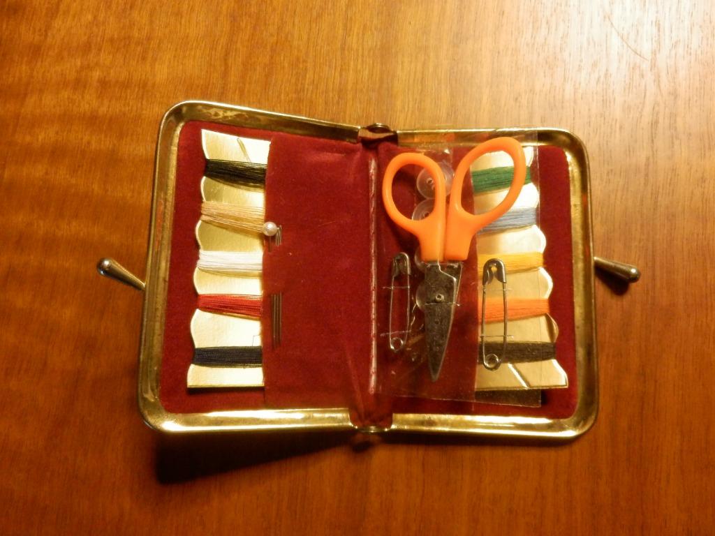 (20)- trousse de couture de poche, Hobby & Loisirs créatifs, Couture & Fournitures, Comme neuf, Autres types, Enlèvement ou Envoi