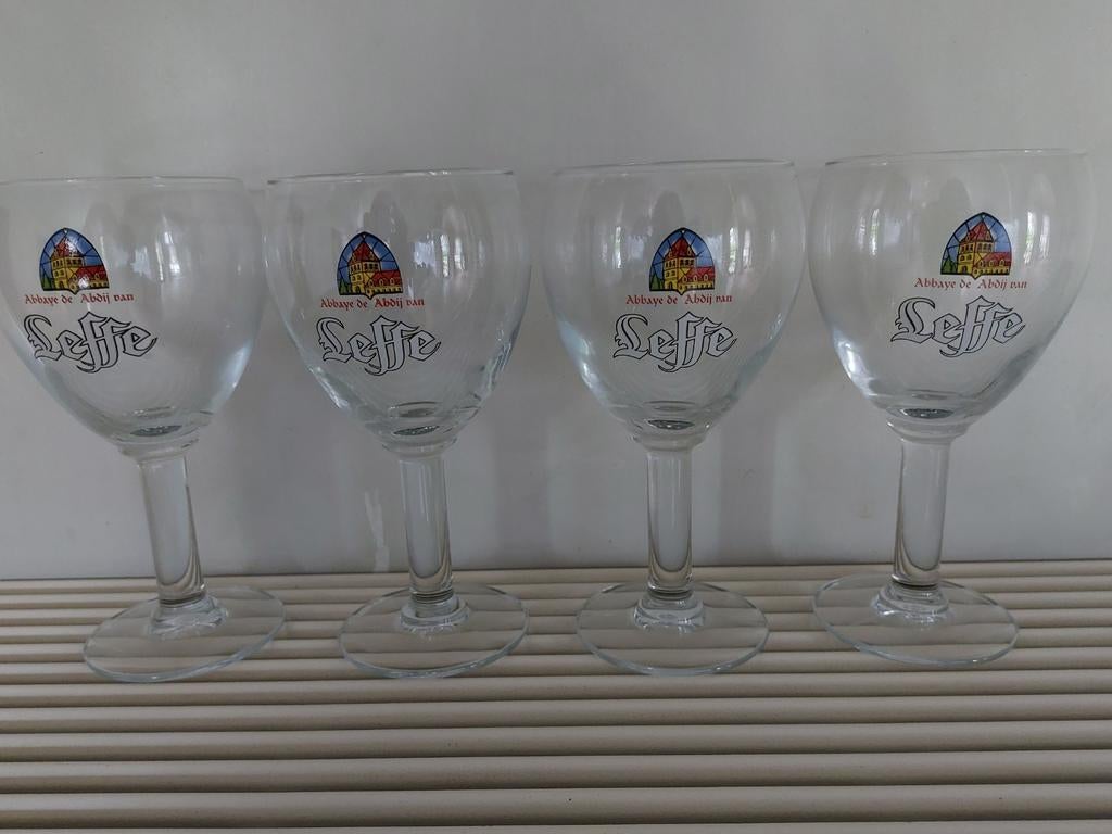 4 leffe bierglazen, Verzamelen, Ophalen, Zo goed als nieuw, Leffe